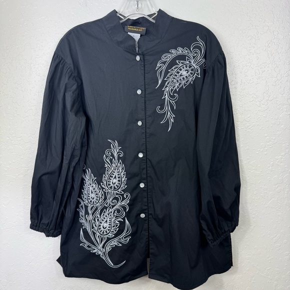 Bob Mackie top Embroidered‎ dressy Black and White Puff Sleeve Button Down Shirt - Picture 1 of 7
